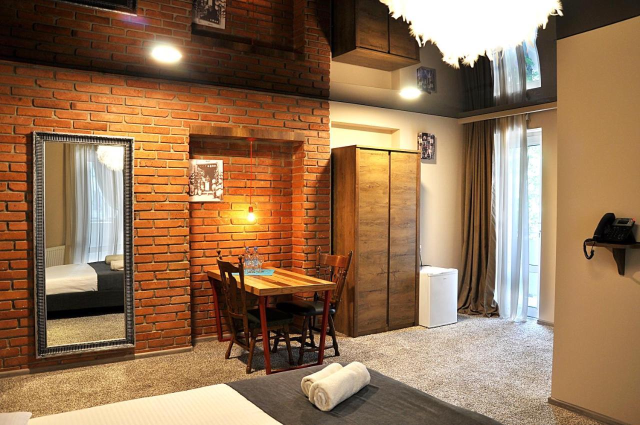 Art Hotel Claude Monet Tiflis Dış mekan fotoğraf