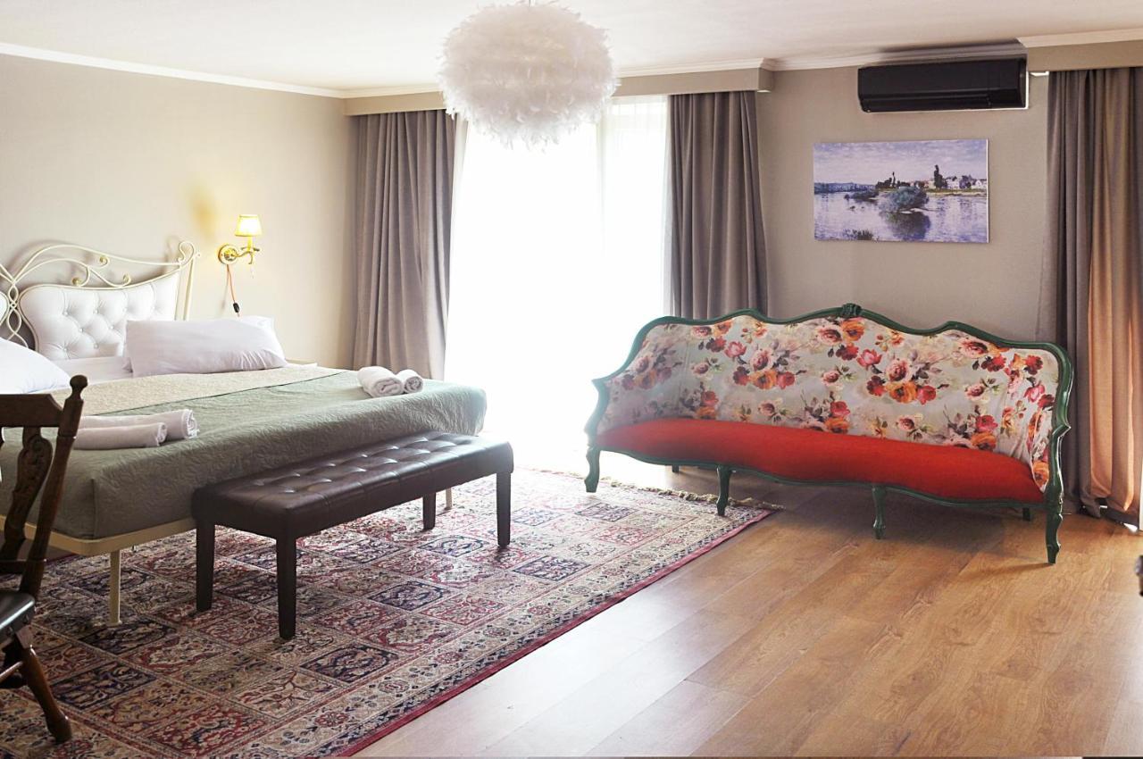 Art Hotel Claude Monet Tiflis Dış mekan fotoğraf
